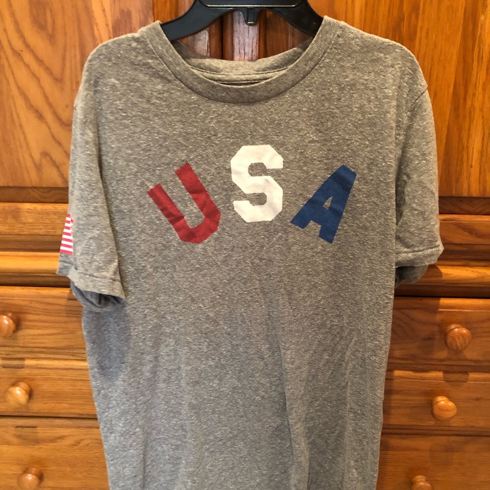 Men’s gray USA T-shirt